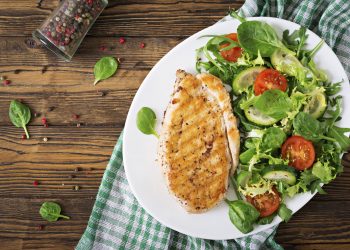 Qué alimentos debe y no debe comer antes de dormir