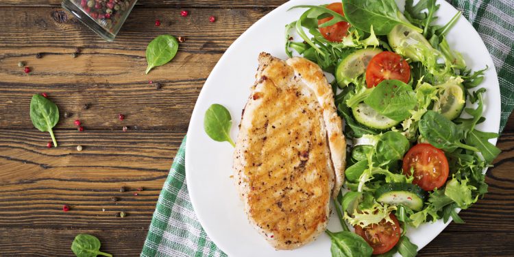 Qué alimentos debe y no debe comer antes de dormir